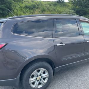صورة 9 لـ 2014 Chevrolet TRAVERSE LS