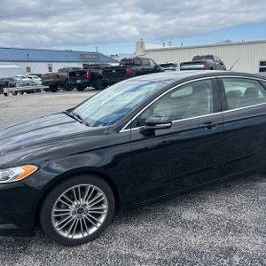 FORD FUSION SE - 2