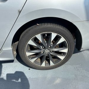 2016 Nissan SENTRA SR 缩略图 18