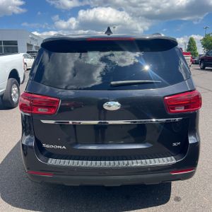 KIA SEDONA EX - 6