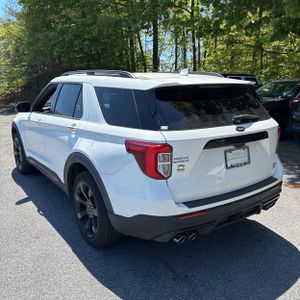 FORD EXPLORER ST - 4