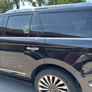 2019 Lincoln NAVIGATOR RESERVE — фото 6