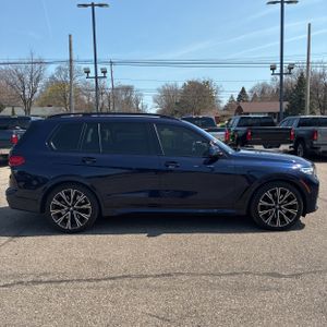 BMW X7 M50I - 10