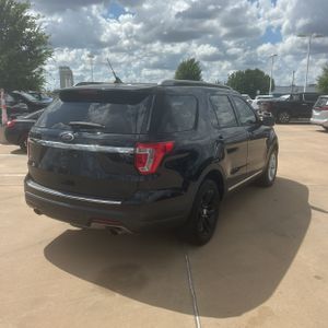 FORD EXPLORER XLT - 8