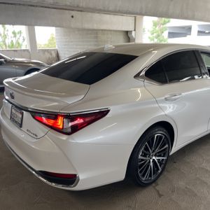 LEXUS ES 300H BASE - 9