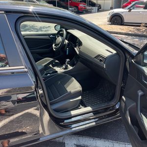 صورة 33 لـ 2024 Volkswagen JETTA SPORT