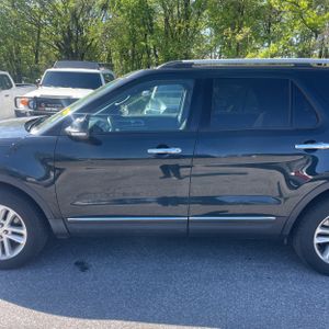 FORD EXPLORER XLT - 3