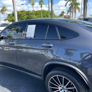 MERCEDES-BENZ GLC - 6