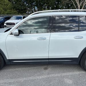 MERCEDES-BENZ GLB - 4