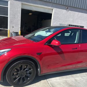 TESLA MODEL Y LONG RANGE - 2