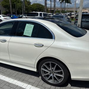 2022 Mercedes-BENZ E-CLASS 照片 6