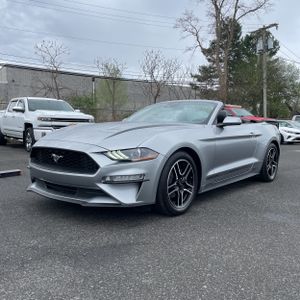 FORD MUSTANG ECOBOOST PREMIUM - 1
