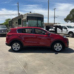 KIA SPORTAGE LX - 10
