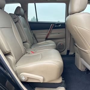 2011 Toyota HIGHLANDER LIMITED 缩略图 34