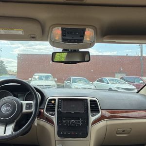 2011 JEEP GRAND CHEROKEE LIMITED — миниатюра 36
