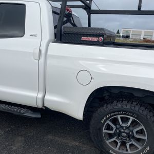 TOYOTA TUNDRA - 6