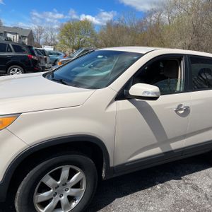 KIA SORENTO BASE - 2