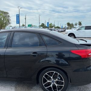 FORD FOCUS SE - 6