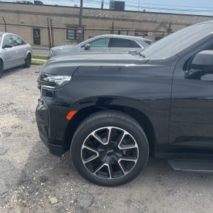 CHEVROLET SUBURBAN RST - 2