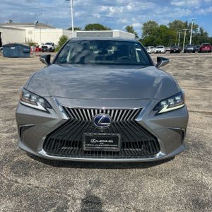 صورة 14 لـ 2019 Lexus ES 300H LUXURY