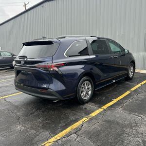 2024 Toyota SIENNA XLE 8-PASSENGER 照片 8