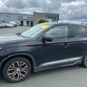 MITSUBISHI OUTLANDER ES - 2