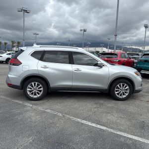 NISSAN ROGUE SV - 10