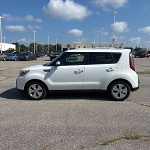 صورة 3 لـ 2015 KIA SOUL BASE