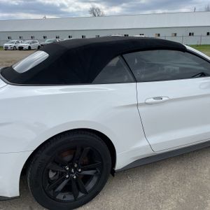 FORD MUSTANG ECOBOOST PREMIUM - 9