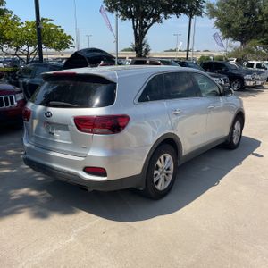 2019 KIA SORENTO L — фото 6
