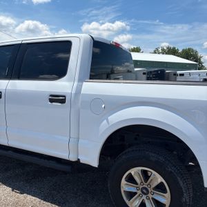 2017 FORD F-150 XLT photo 6
