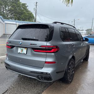 BMW X7 M60I - 8