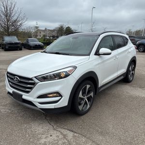 HYUNDAI TUCSON VALUE - 1