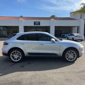 PORSCHE MACAN S - 10