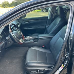 صورة 31 لـ 2018 Lexus ES 350 BASE