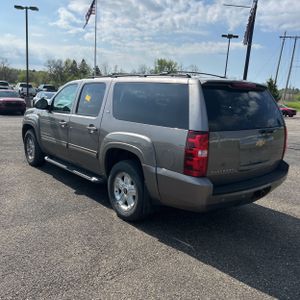 CHEVROLET SUBURBAN LT - 5