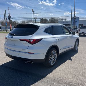Acura MDX SH-AWD w/Advance - 8