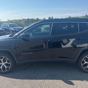 صورة 4 لـ 2024 JEEP COMPASS LIMITED