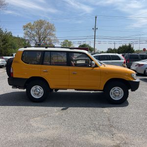 TOYOTA LAND CRUISER - 10