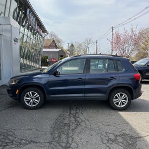 VOLKSWAGEN TIGUAN S 4MOTION - 3