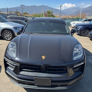 2022 Porsche MACAN BASE — фото 15