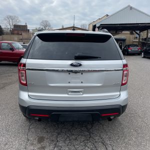 FORD EXPLORER XLT - 6