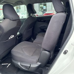 2023 Toyota HIGHLANDER LE thumbnail 34