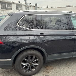 VOLKSWAGEN TIGUAN SE 4MOTION - 9