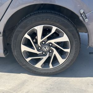 2018 Honda CIVIC EX — миниатюра 18