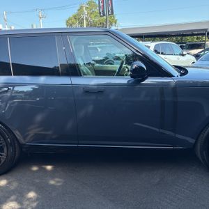 صورة مصغرة 11 لـ 2025 LAND Rover RANGE ROVER P400 SE
