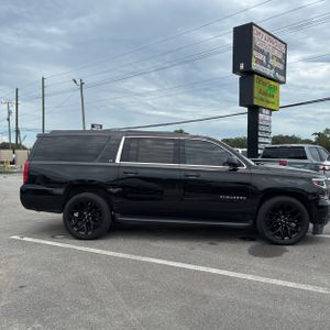2019 Chevrolet SUBURBAN LT — фото 9