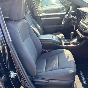 2018 Toyota HIGHLANDER LE thumbnail 33