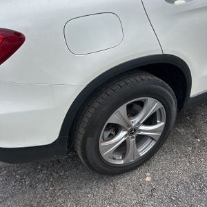 MERCEDES-BENZ GLC - 9