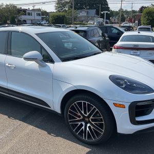2024 Porsche MACAN S — фото 13